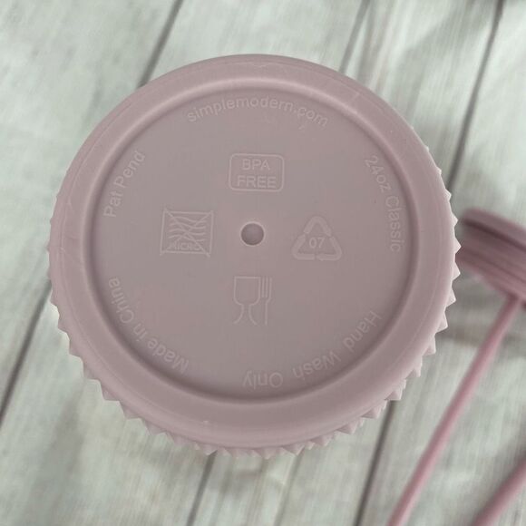 Simple modern classic textured 24oz tumbler w/straw light pink - Picture 9 of 10